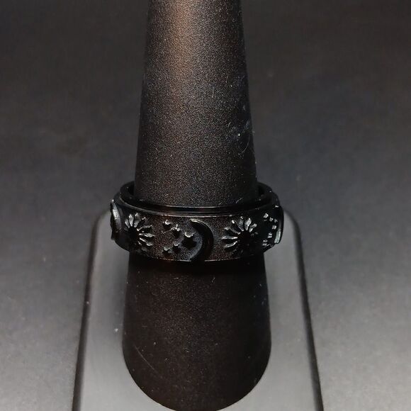 Spinner Fidget Ring Size 9 New In Box - Picture 1 of 4